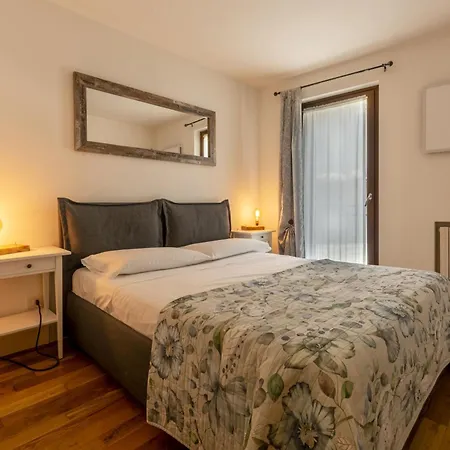 Apartmán L'ultima Rosa - *